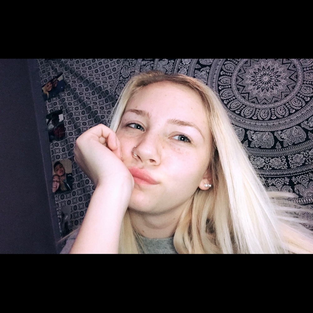 Meet your Posher, Ariel